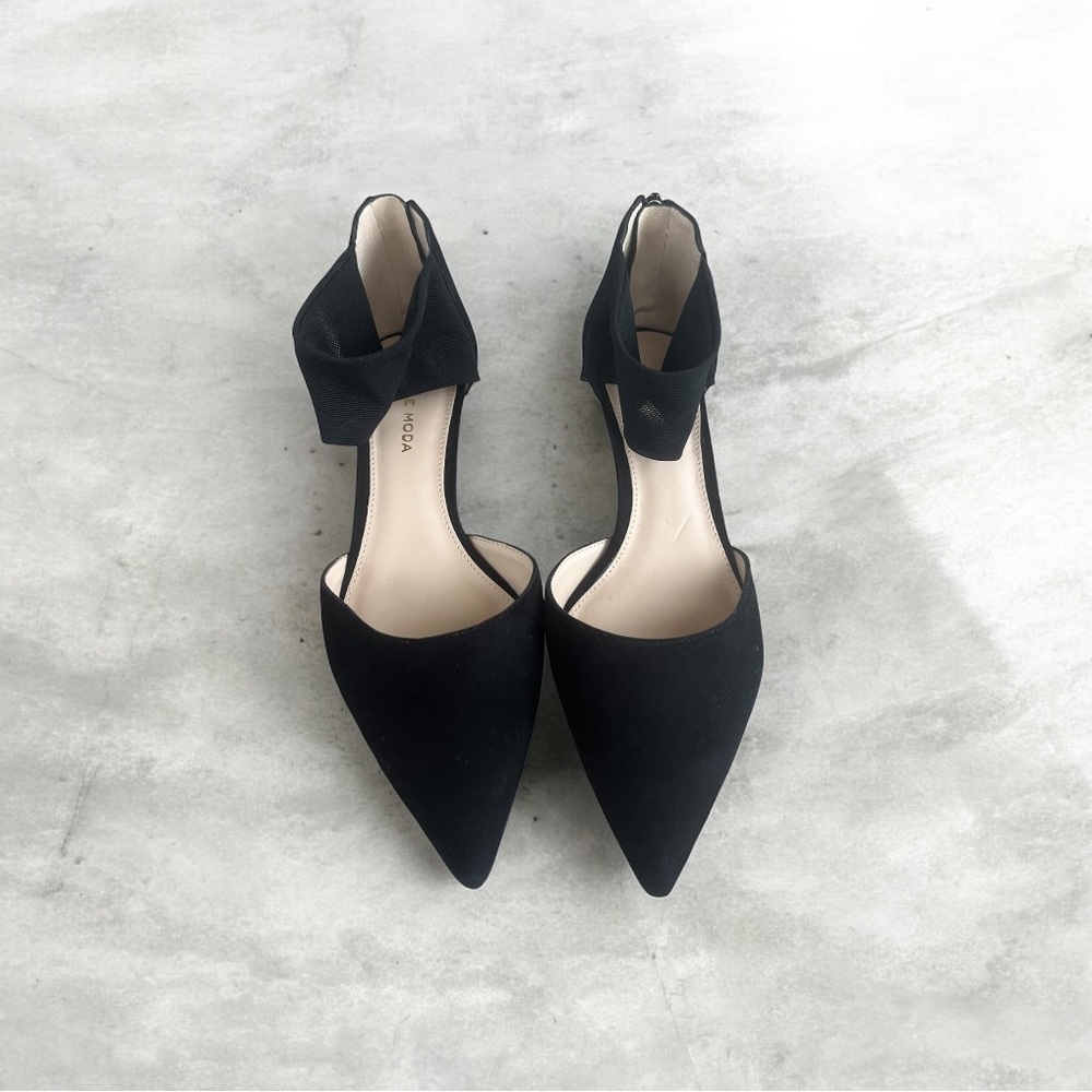 Pelle Moda Black Suede Pointed Toe Heels